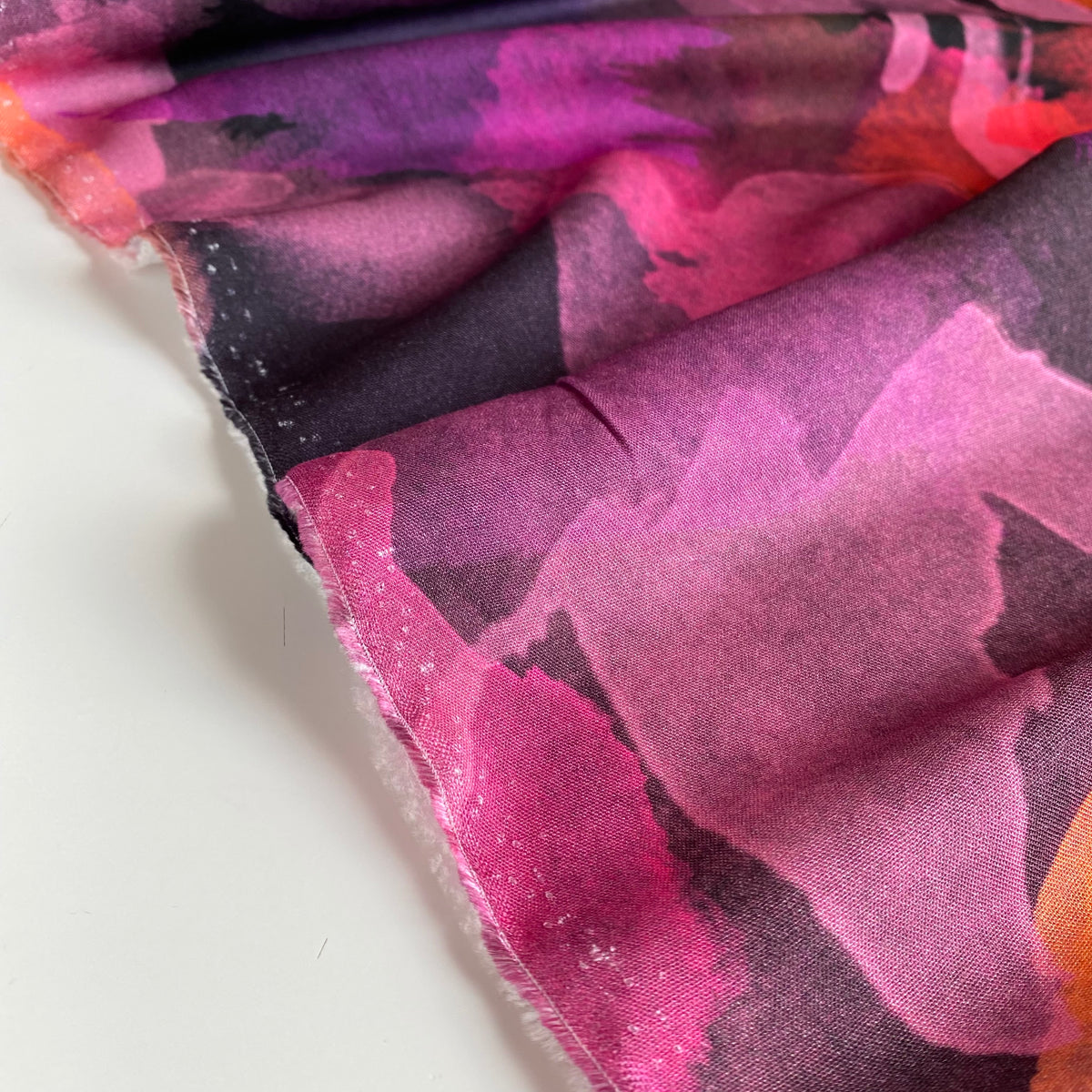 Brush Strokes Mauve - Viscose fabric with Lenzing™️ EcoVero™️ fibres - 0.5 metre