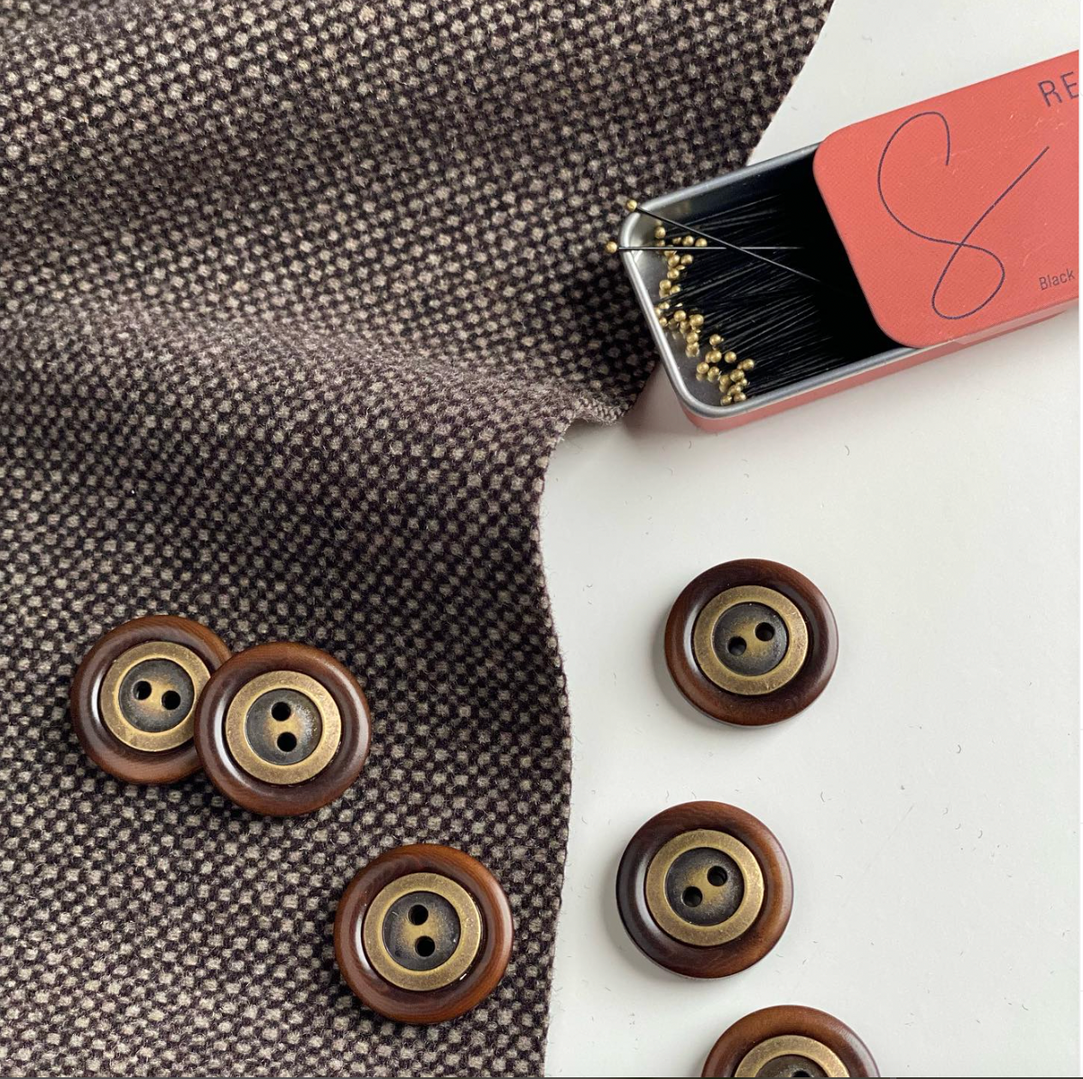 Corozo Button - Brown / Brass (23mm)