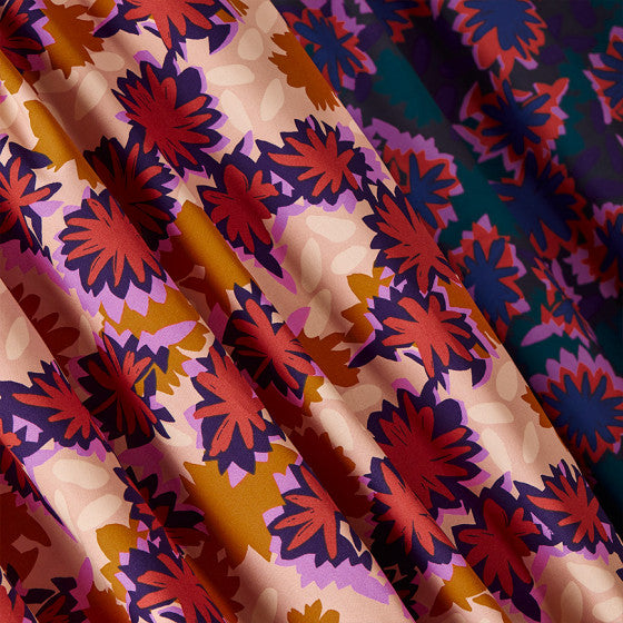 Waterlily Maple - Viscose Fabric with Lenzing™️ EcoVero™️ fibres - Atelier Brunette - 0.5 metre