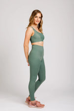 Virginia Leggings Sewing Pattern by Megan Nielsen