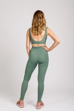 Virginia Leggings Sewing Pattern by Megan Nielsen