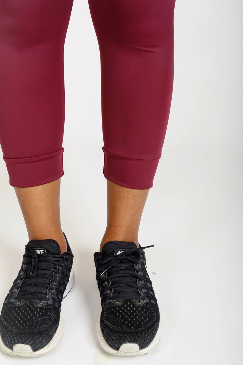 Virginia Leggings Sewing Pattern by Megan Nielsen