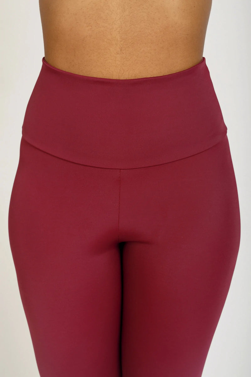 Virginia Leggings Sewing Pattern by Megan Nielsen