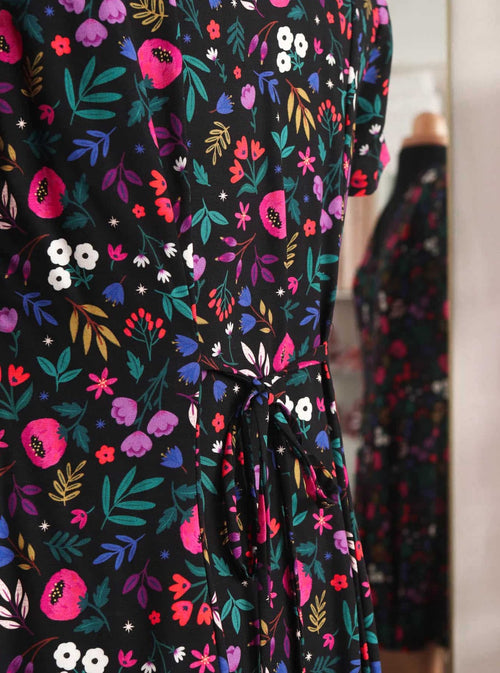 Nuit Fleurie - Viscose Fabric - Lise Tailor - 0.5 metre