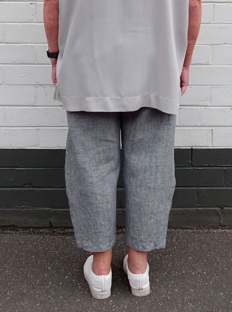 Bob Woven Pant Pattern by Style Arc - Sizes UK 4 to 16