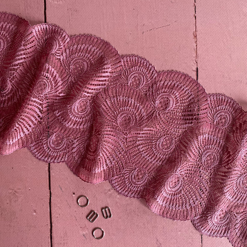 Stretch Lace with ROICA™ EF - Art Deco, Dusky Rose - 18cm wide