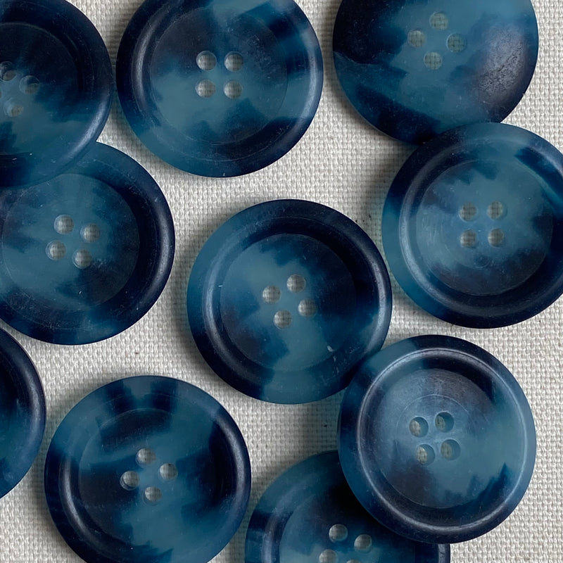 Recycled Fort Horn Button - Blue White Melange (28mm)