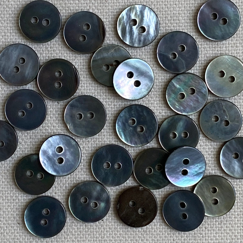 Mother of Pearl Button - Makassar Shell (10mm)