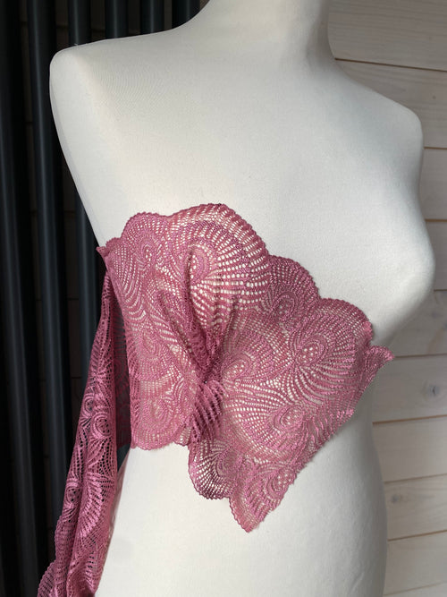 Stretch Lace with ROICA™ EF - Art Deco, Dusky Rose - 18cm wide