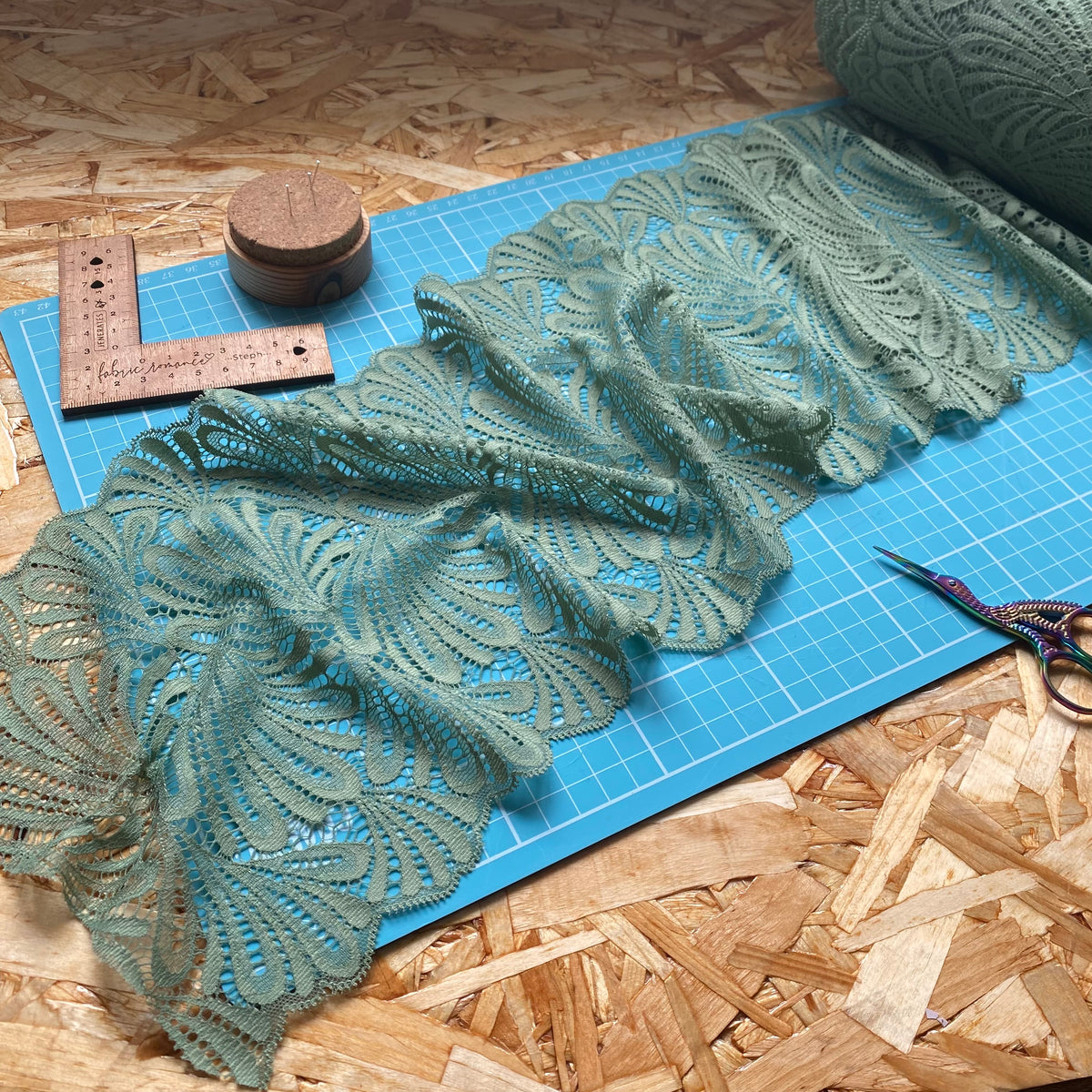 Stretch Lace with ROICA™ EF - Floral Design, Seaspray Green - 19.5cm wide