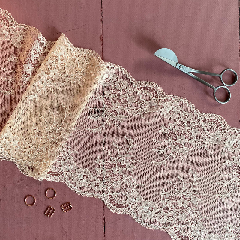 Stretch Lace with ROICA™ EF - Soft Floral, Peach - 18cm wide