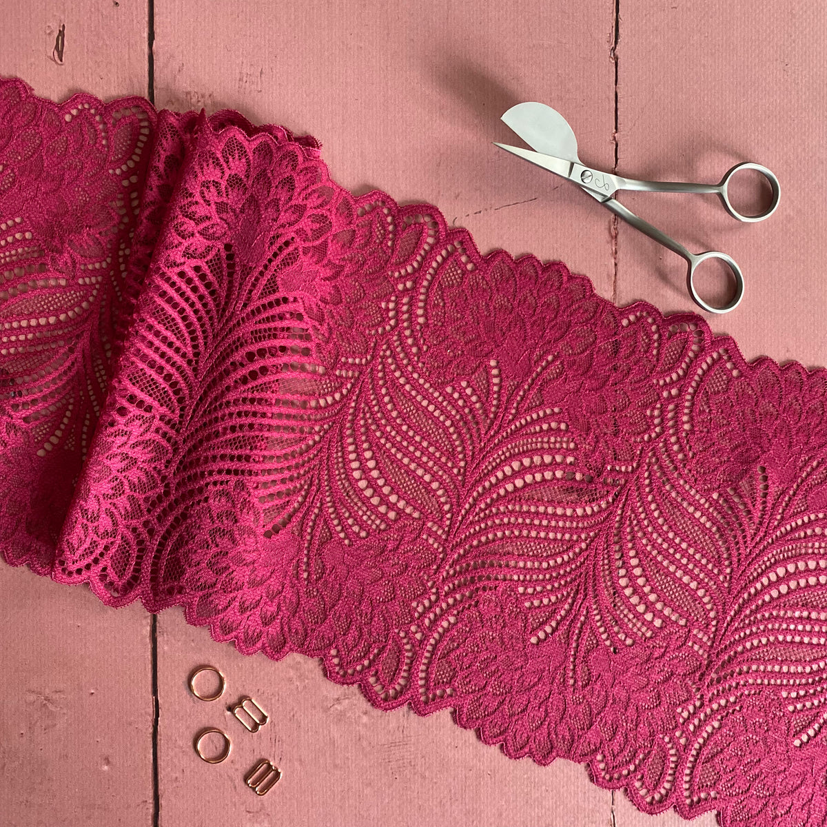 Stretch Lace with ROICA™ EF - Floral Design, Berry - 20cm wide